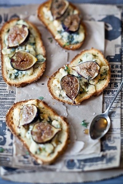 Fig, Gorgonzola and Honey Tartines - Recipe