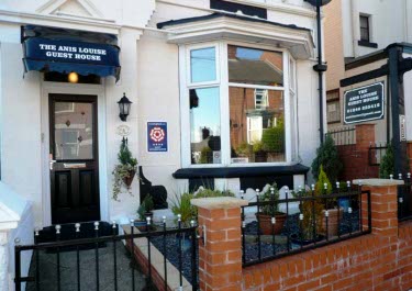 Anis Louise Guest House - Chesterfield